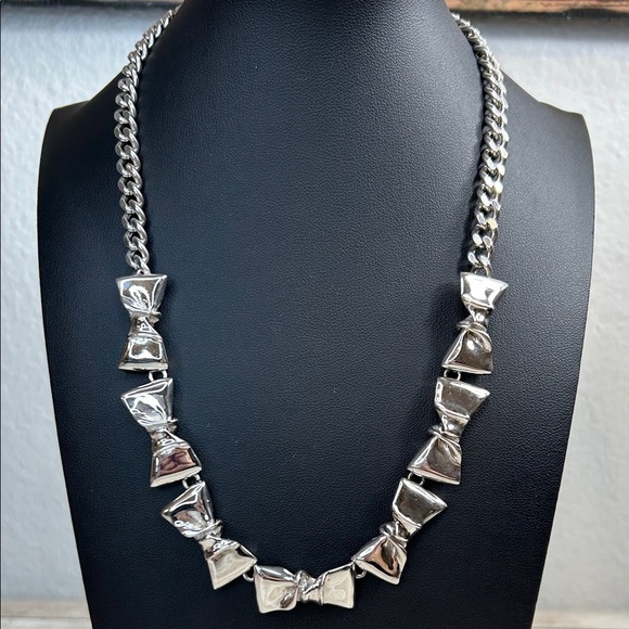 Stella & Dot Jewelry - Stella & Dot Silver Bow-Tie Collar Necklace